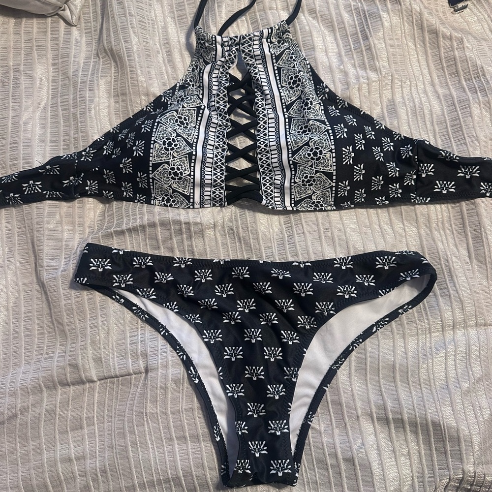 Black and White Patterned Bikini Set